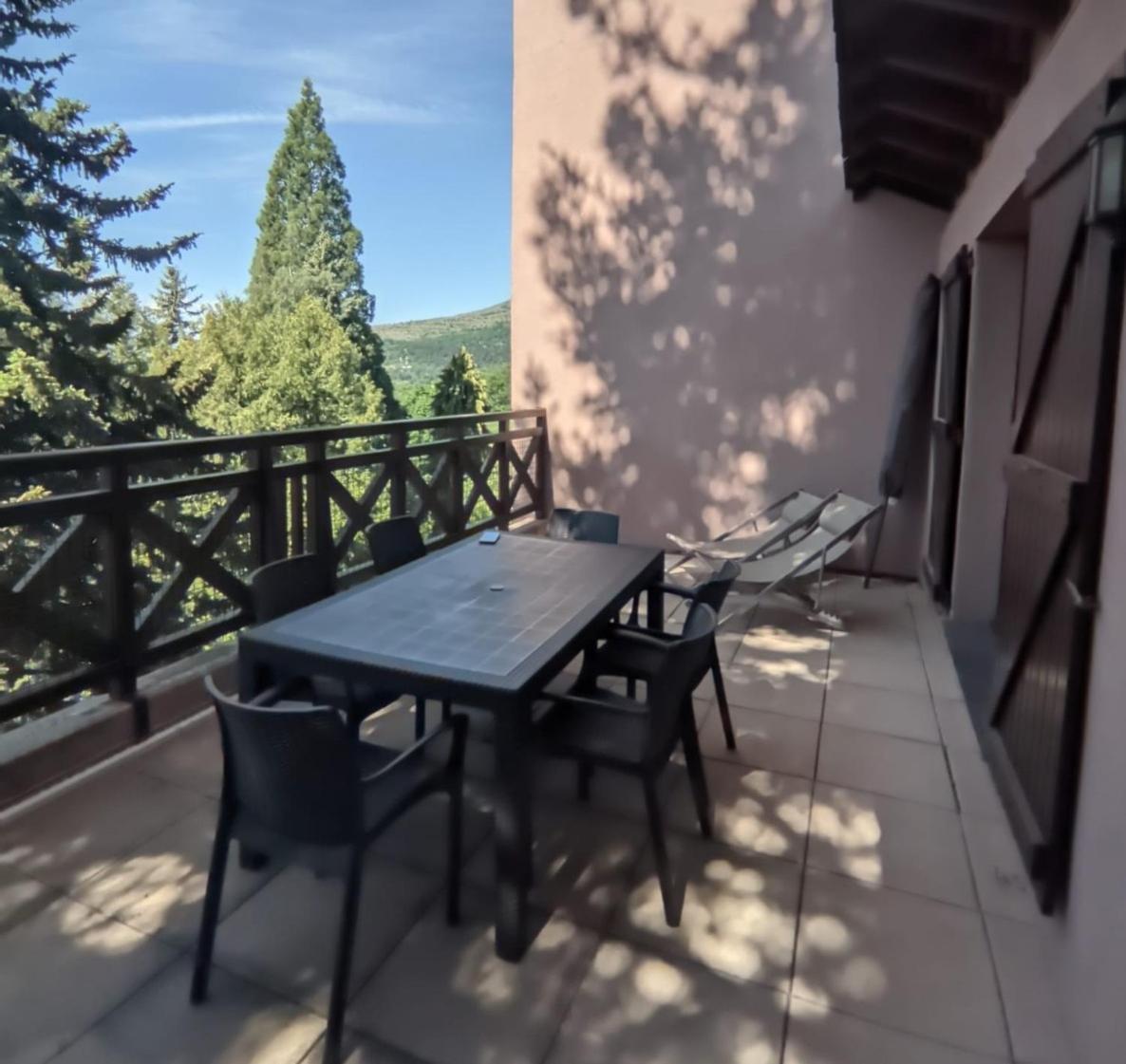 Cerdanya En Familia Montana Park Apartment Enveitg Екстериор снимка
